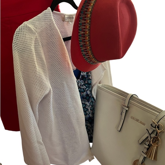 Sneak peak “Live Show” Oct 2/25 - Picture 1 of 5